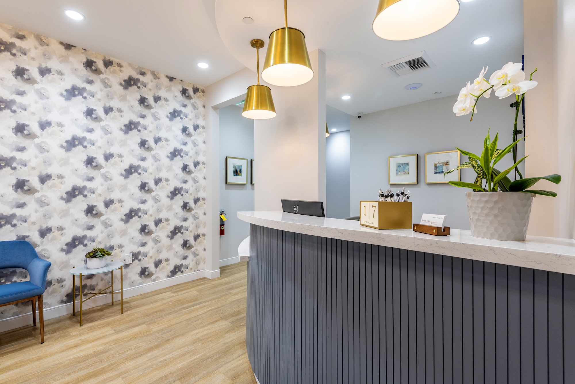 Beverly Hills Complete Dentistry | Dentures, Fluoride Treatment and Dental Cleanings