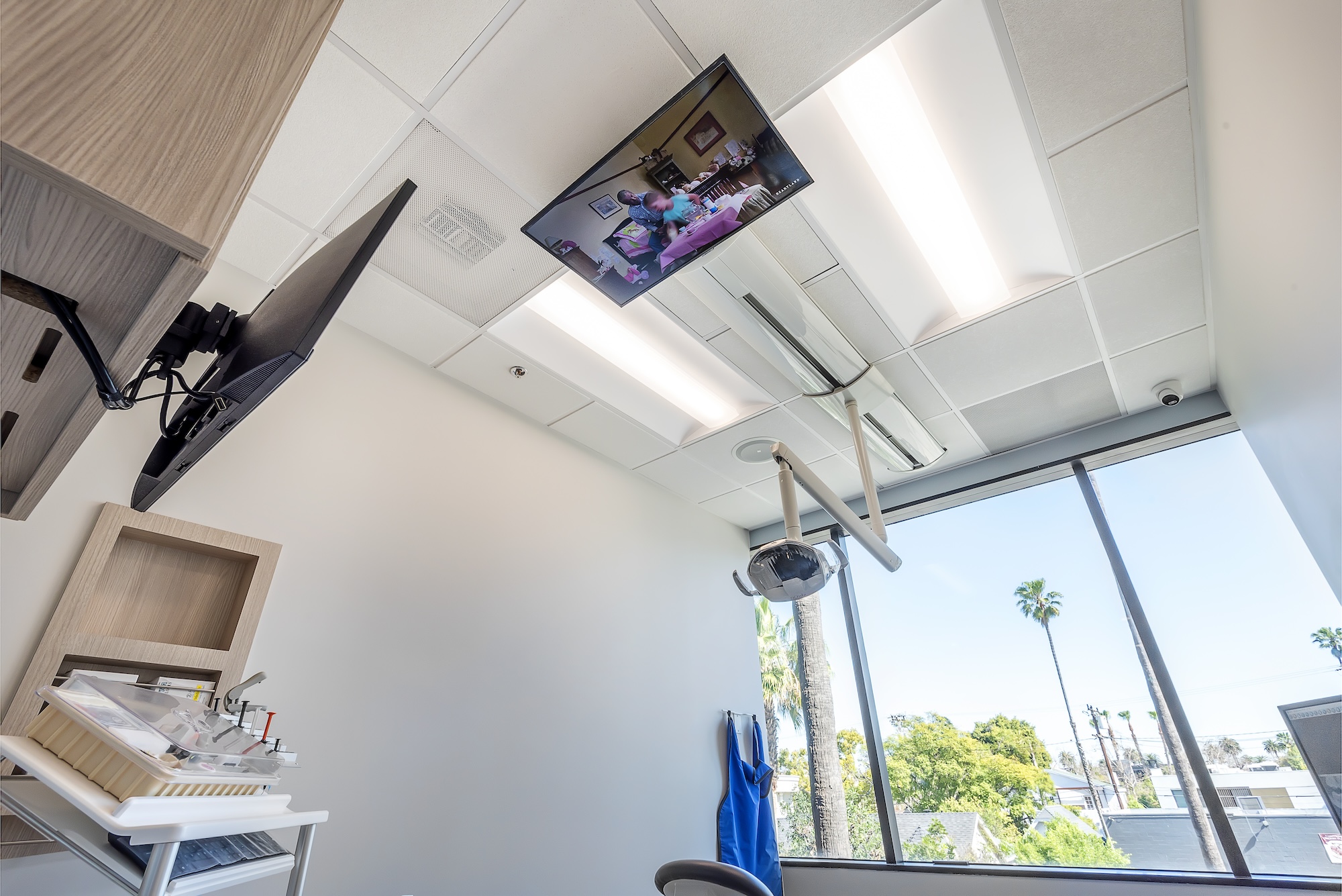 Beverly Hills Complete Dentistry | All-on-4 reg , Sports Mouthguards and Digital Radiography